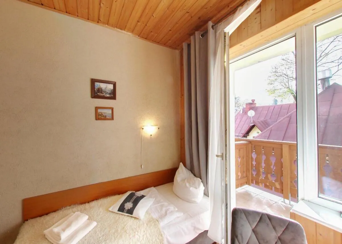 Dom Wypoczynkowy Topaz Szklarska Poreba Guest house
